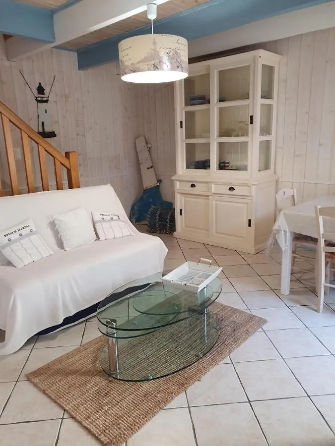 Holiday home Penty Vero Plobannalec-Lesconil France